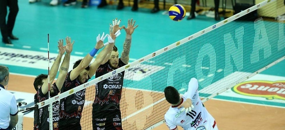 Una fase del match fra Perugia e Trento (foto Marco Trabalza)